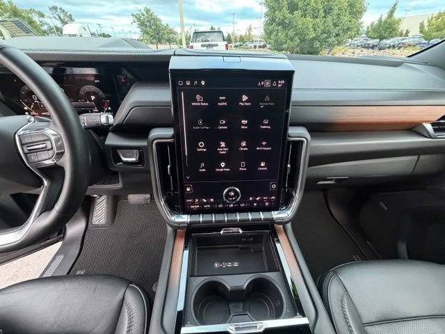 Used 2025 GMC Yukon XL Denali w/ Sun & Power Step Package AWD/4WD image 21
