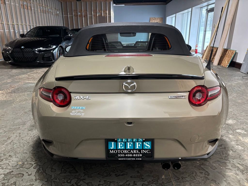 Used 2024 MAZDA MX-5 Miata Club w/ Brembo/BBS Recaro Package image 9