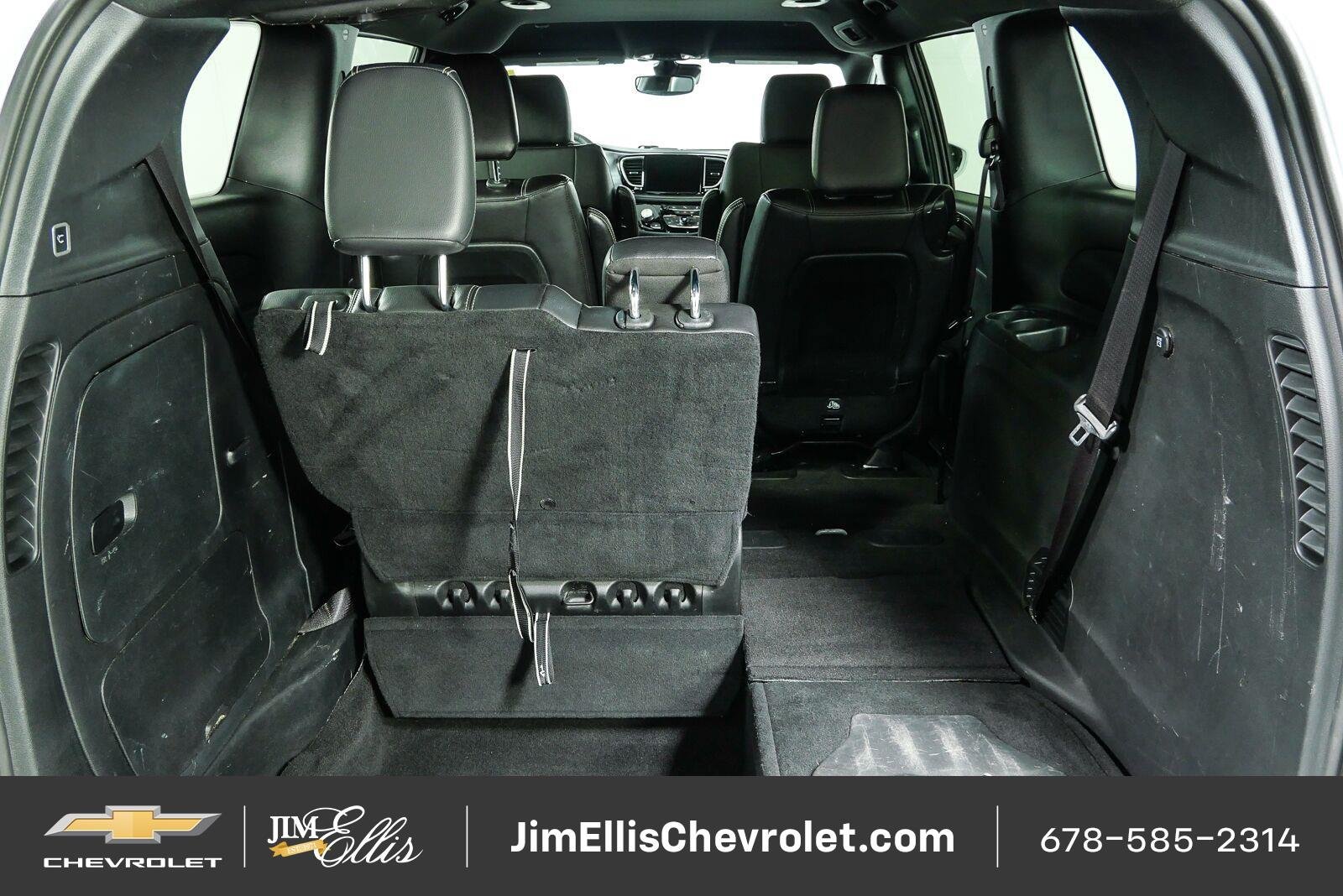 Used 2022 Chrysler Pacifica Touring-L w/ S Appearance Package FWD image 30
