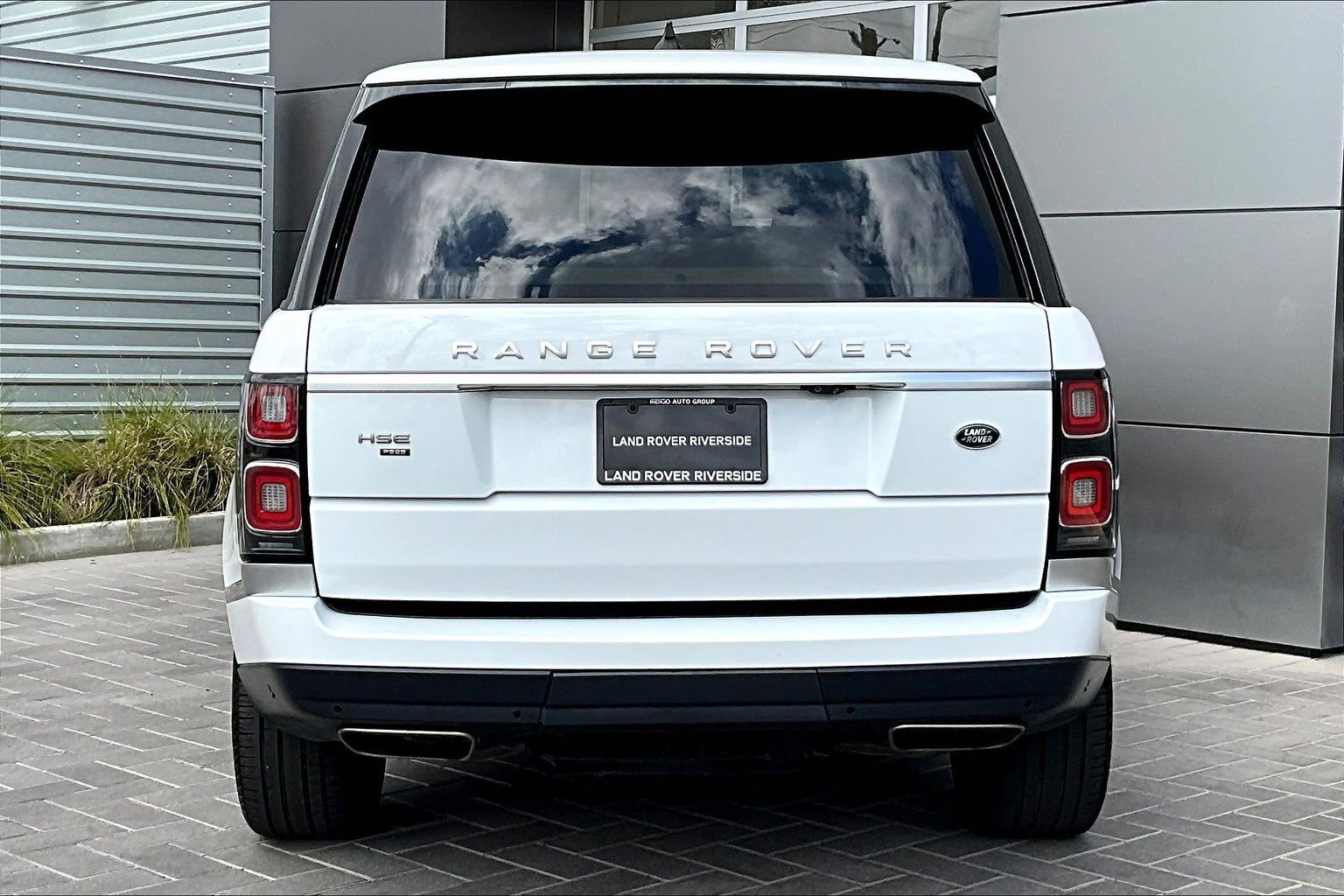 Used 2021 Land Rover Range Rover P525 Westminster Edition image 4