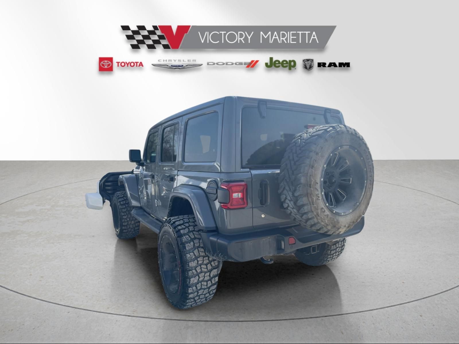 Used 2019 Jeep Wrangler Unlimited Sahara image 2