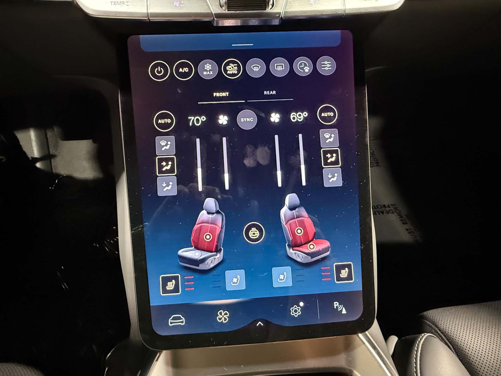 Used 2024 Lucid Air Touring AWD/4WD image 35