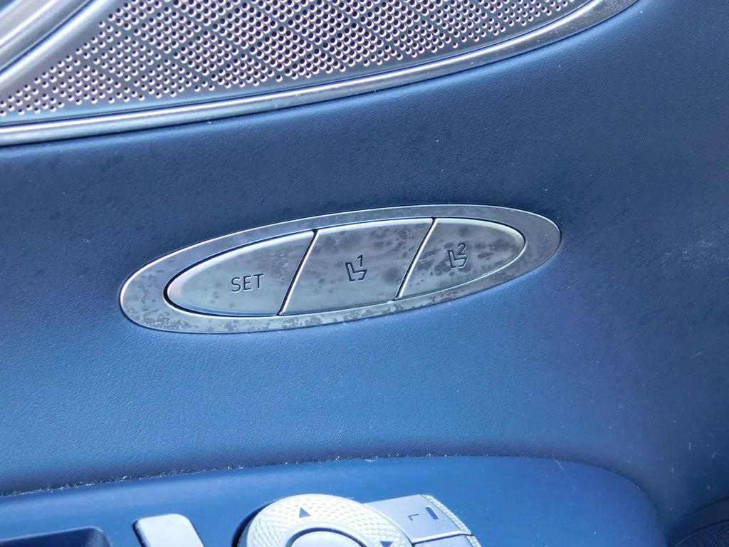 Used 2023 Genesis GV70 2.5T w/ Sport Prestige Package image 19