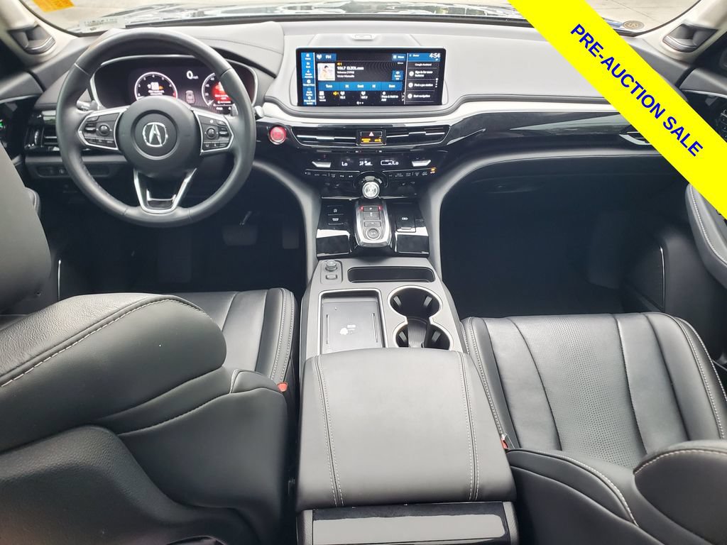 Used 2025 Acura MDX w/ Technology Package FWD image 10