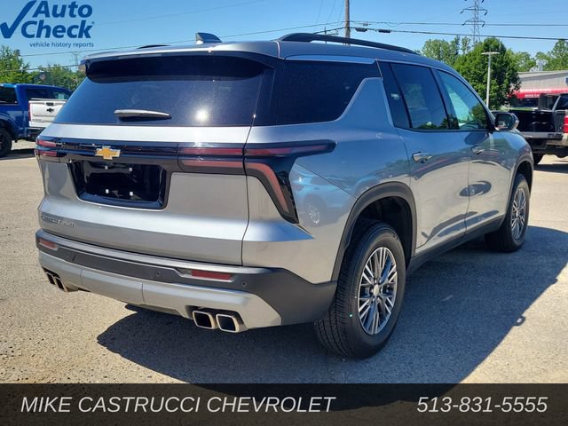 Used 2026 Chevrolet Traverse LT AWD/4WD image 5