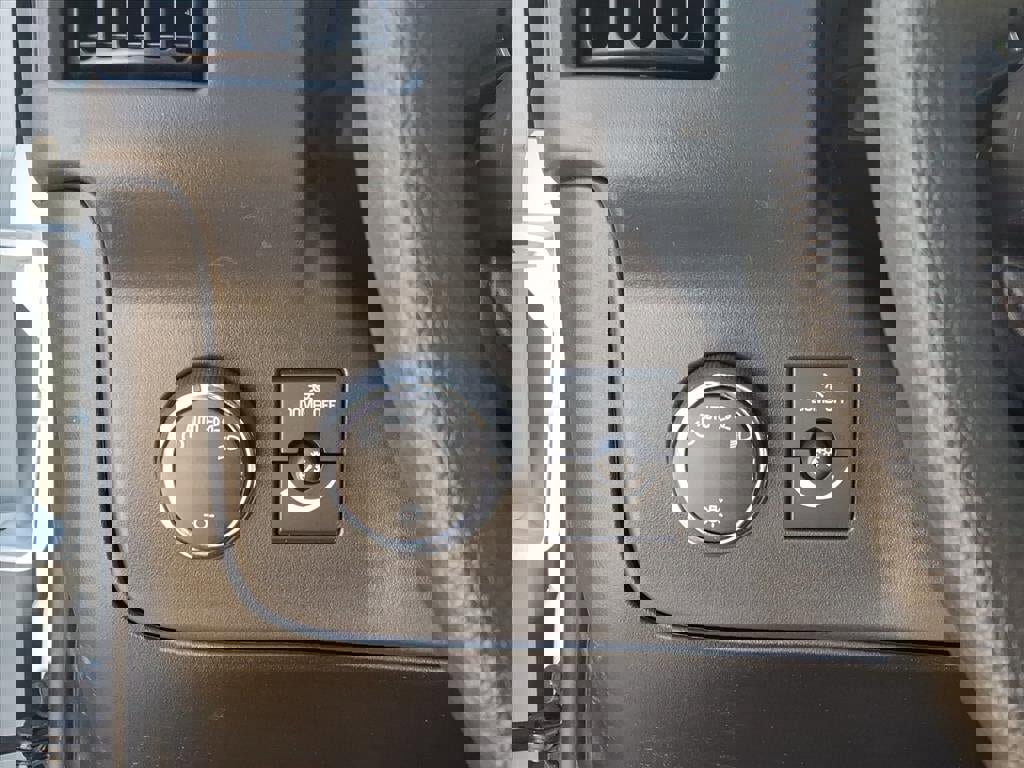 New 2026 GMC Savana 2500 w/ Driver Convenience Package image 16