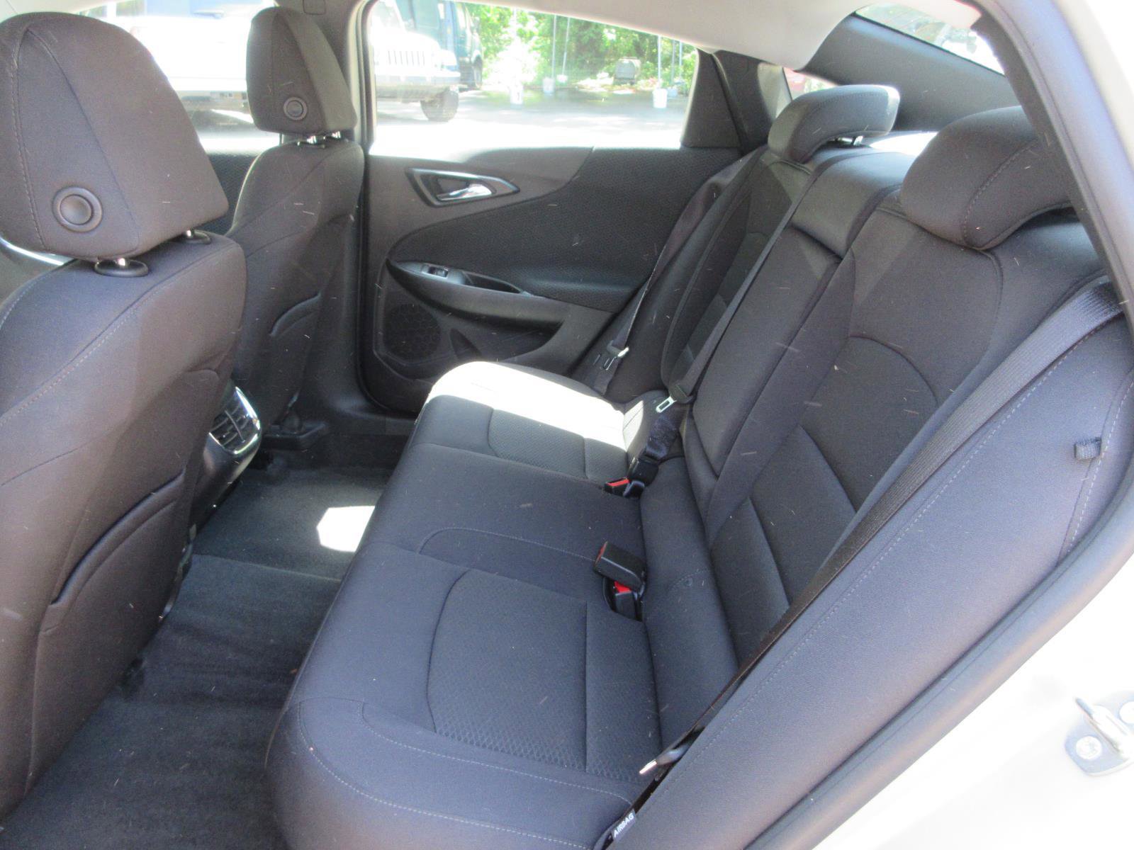 Used 2016 Chevrolet Malibu LT w/ Driver Confidence Package FWD image 18