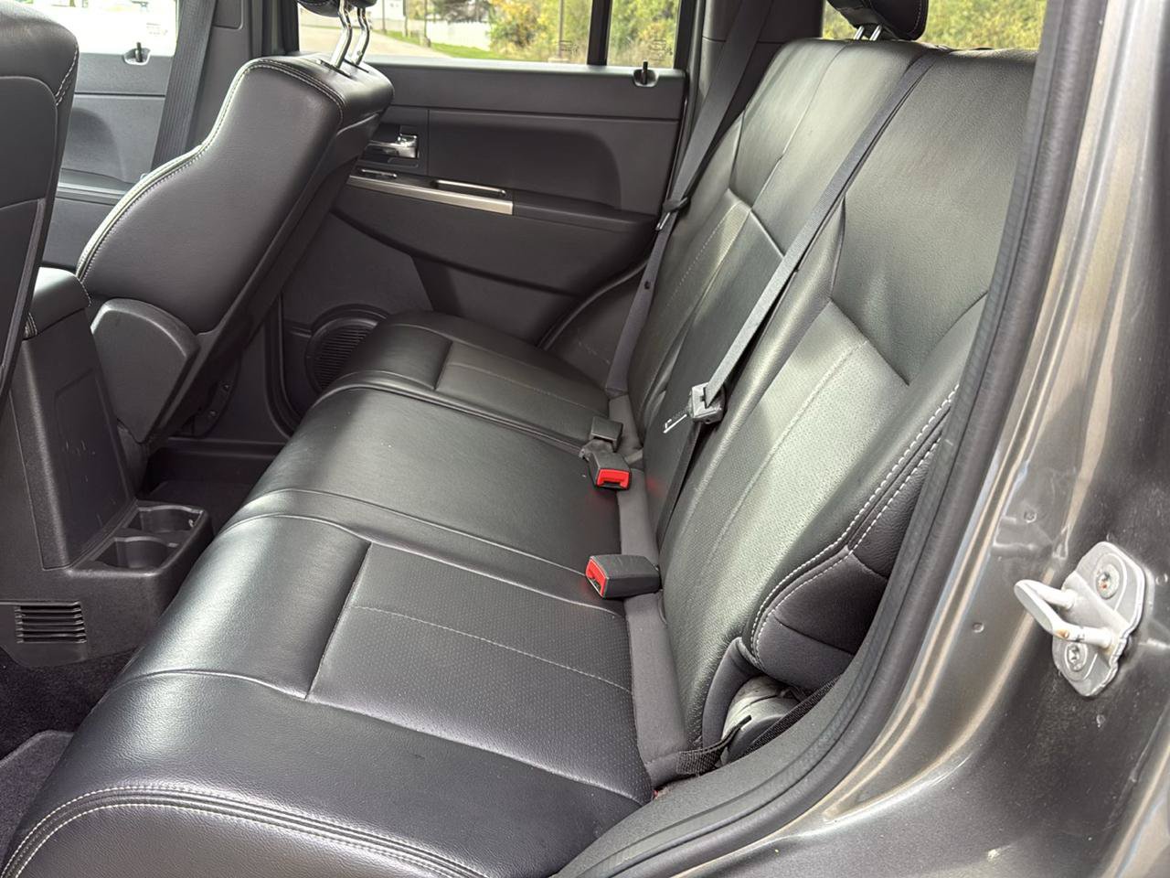 Used 2012 Jeep Liberty Limited Jet w/ Comfort/Convenience Group AWD/4WD image 22