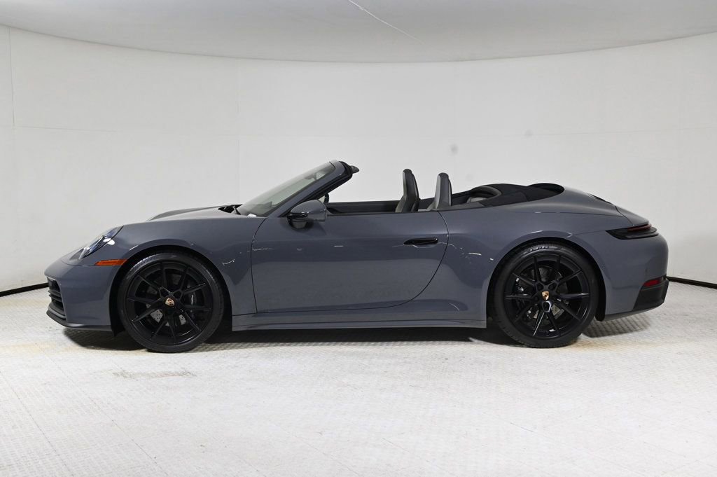 Certified 2025 Porsche 911 Carrera image 2