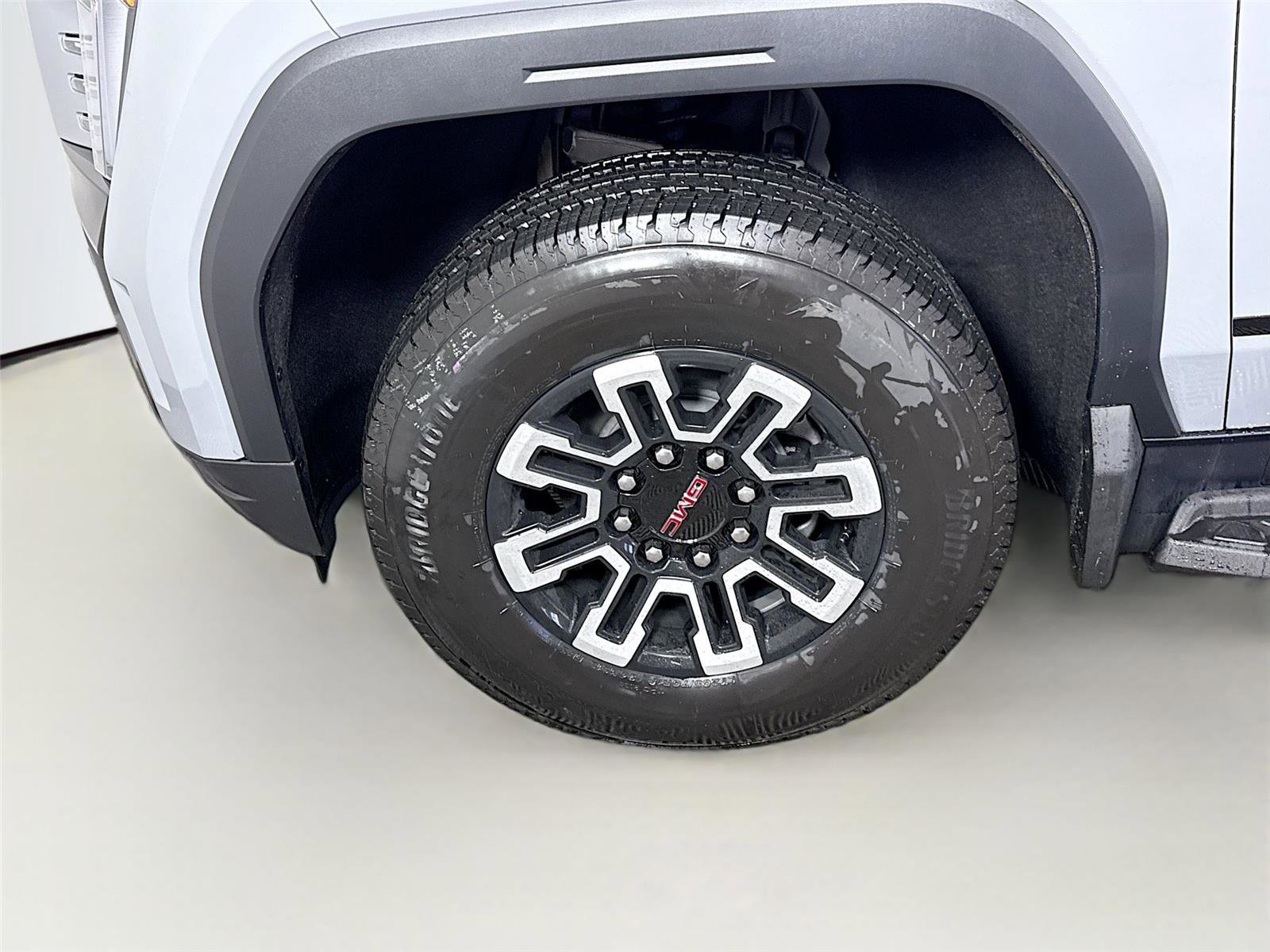 New 2026 GMC Sierra EV Elevation image 24