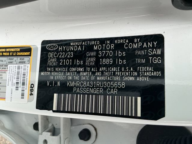 Certified 2024 Hyundai Venue SEL FWD image 27