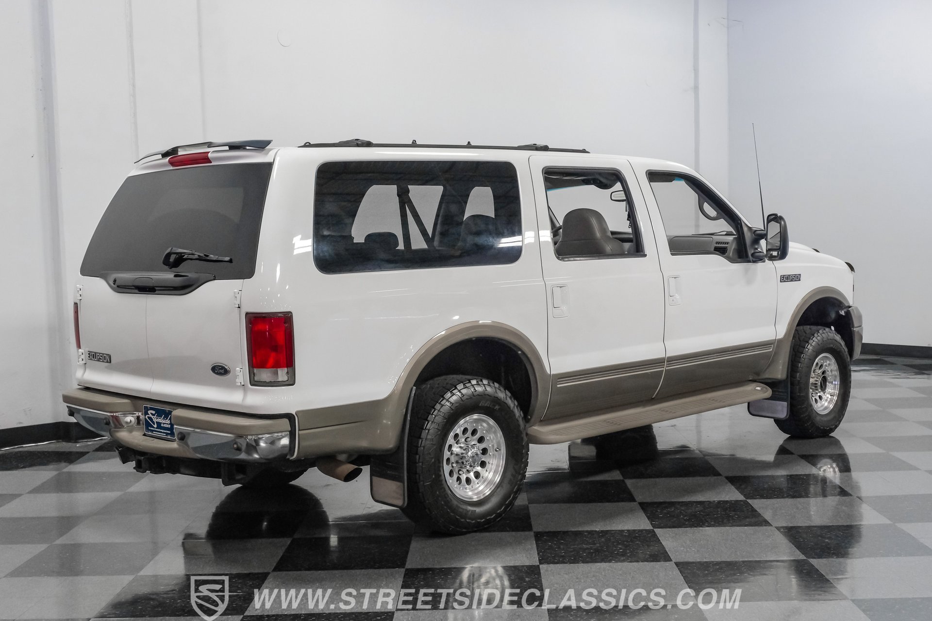 Used 2000 Ford Excursion Limited AWD/4WD image 11