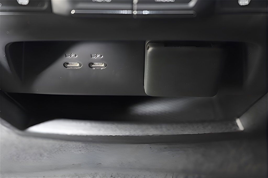 Used 2024 GMC Acadia Denali image 18