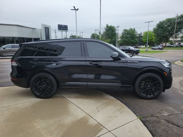Certified 2023 Lincoln Aviator Reserve w/ Equipment Group 201A AWD/4WD image 2
