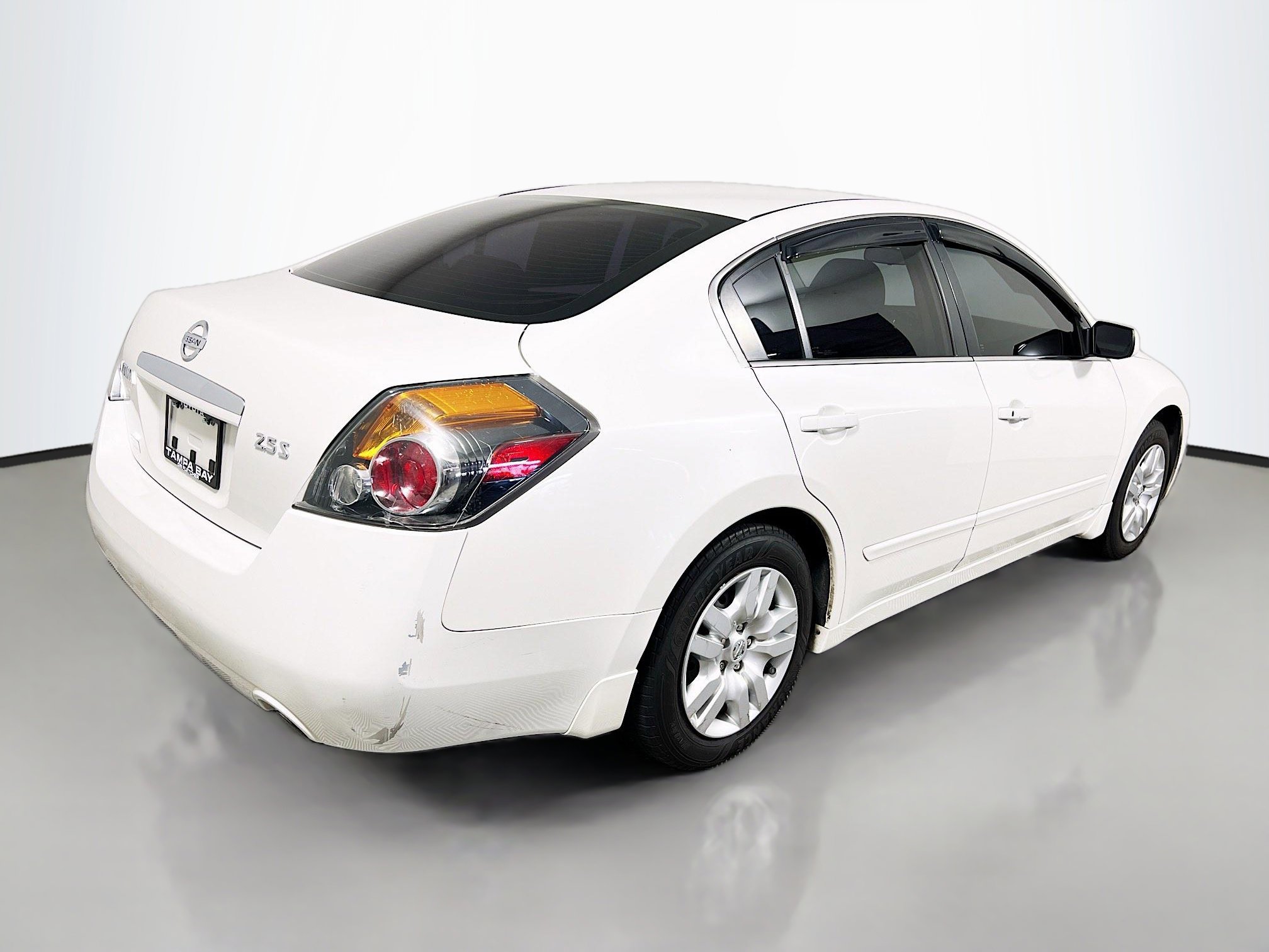 Used 2009 Nissan Altima 2.5 S w/ Convenience Pkg FWD image 4