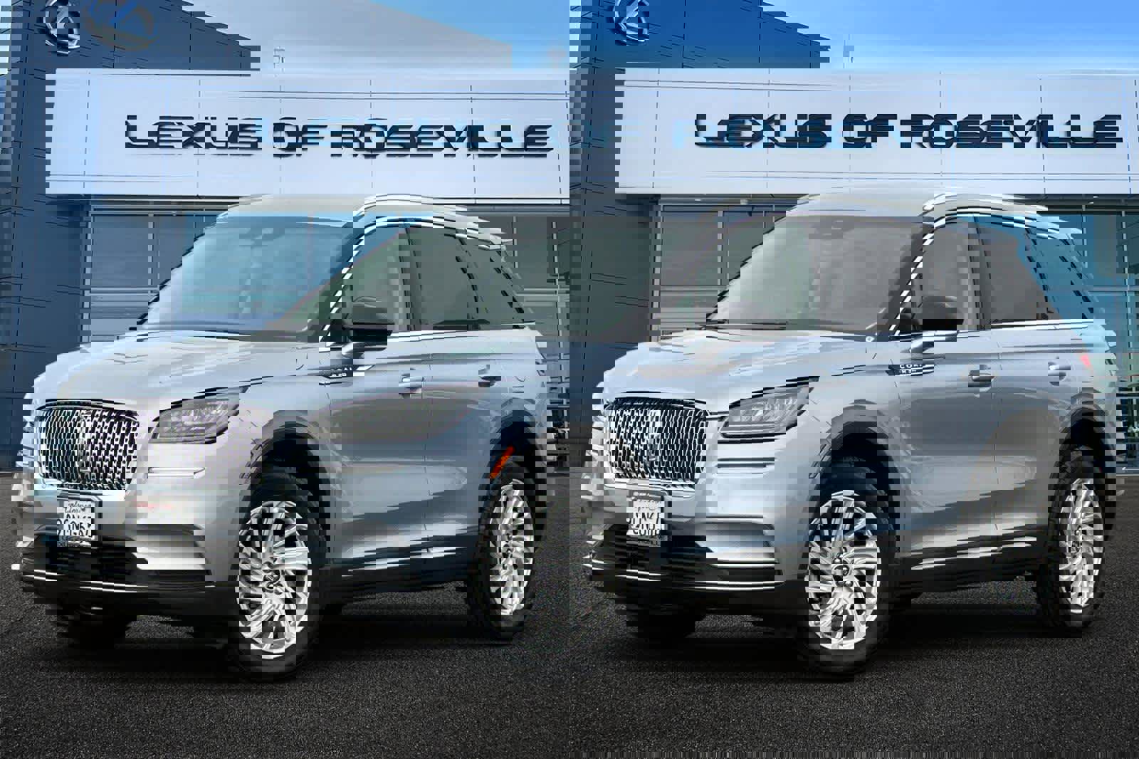 Used 2022 Lincoln Corsair FWD w/ Rear Removable Package Tray