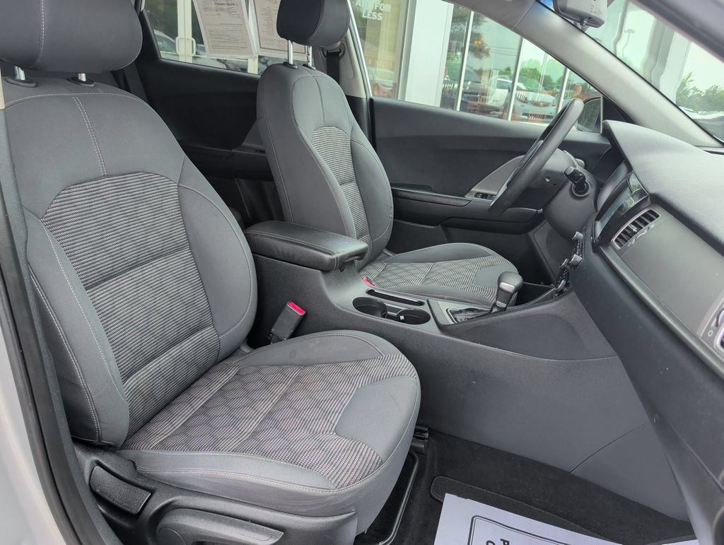 Used 2019 Kia Niro LX FWD image 21