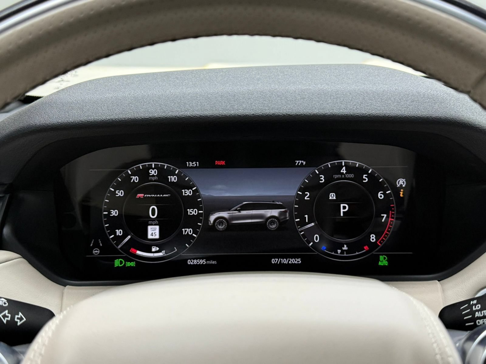 Used 2019 Land Rover Range Rover Velar R-Dynamic HSE AWD/4WD image 15