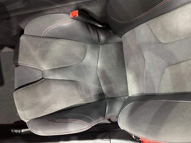 Used 2023 Chevrolet Corvette Stingray Premium Conv w/ Z51 Performance Package image 19