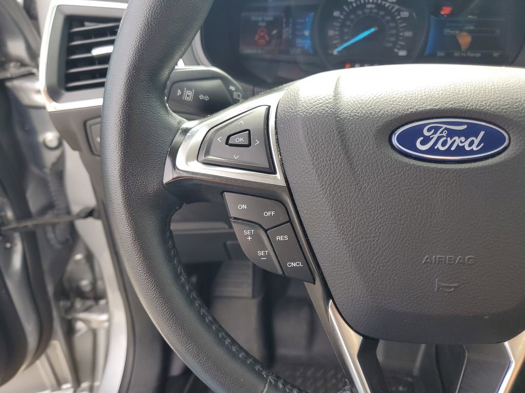 Used 2024 Ford Edge Titanium image 18
