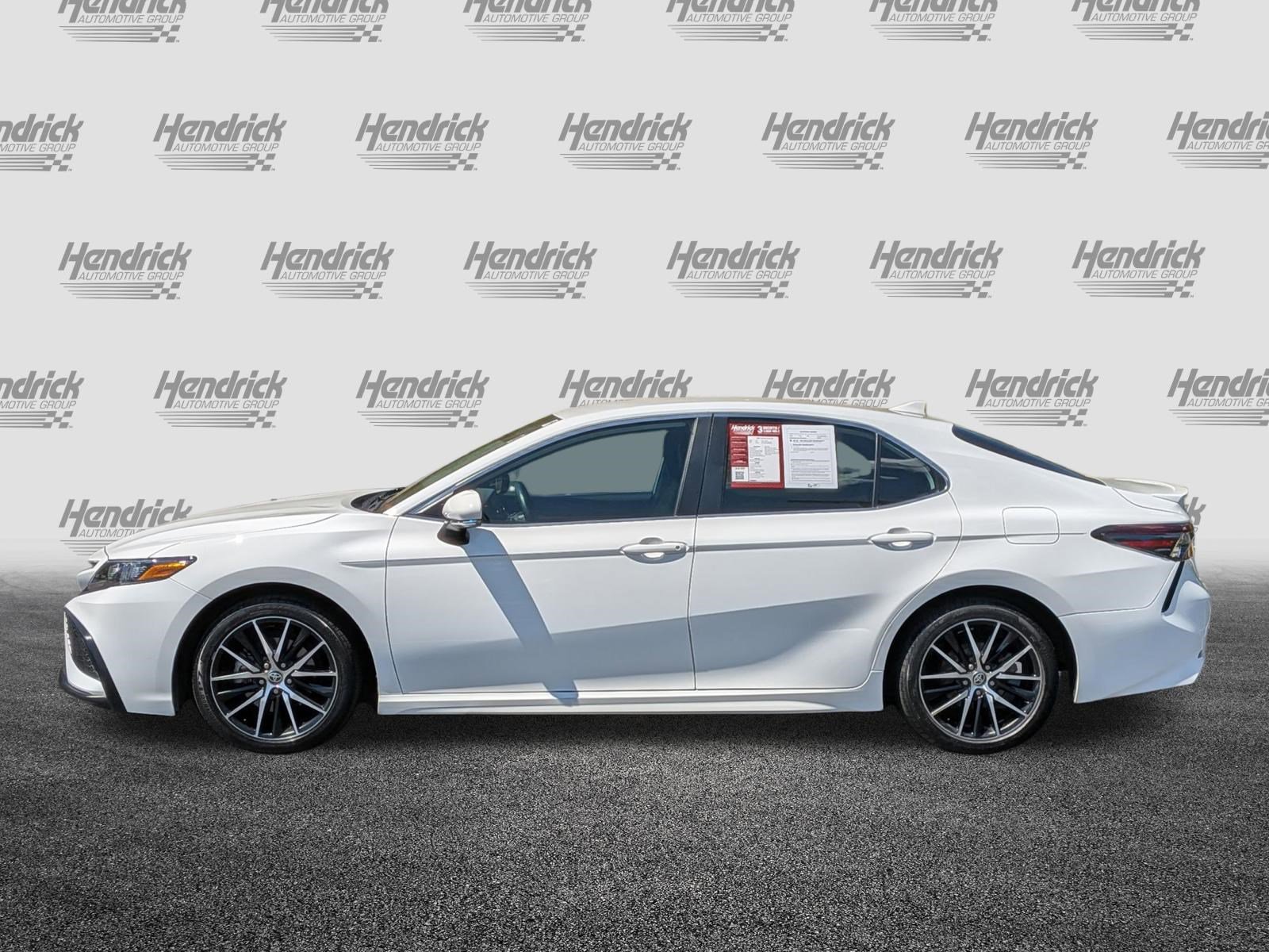 Used 2023 Toyota Camry SE FWD image 7
