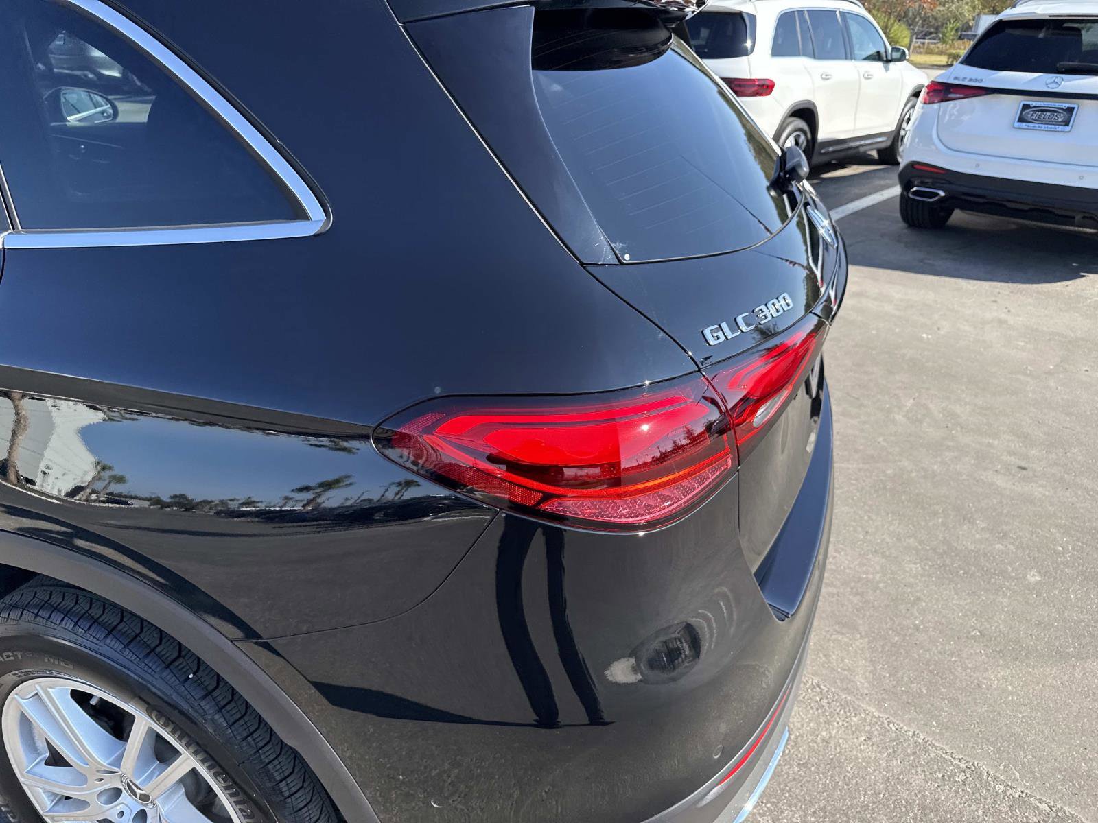 Used 2025 Mercedes-Benz GLC 300 image 11