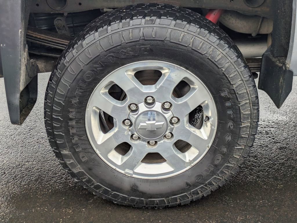 Used 2015 Chevrolet Silverado 2500 LT w/ LT Convenience Package image 14