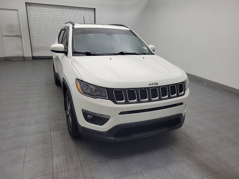 Used 2017 Jeep Compass Latitude w/ Popular Equipment Group FWD image 14