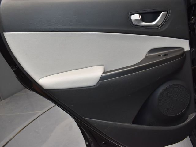 Used 2022 Hyundai Kona Limited image 15