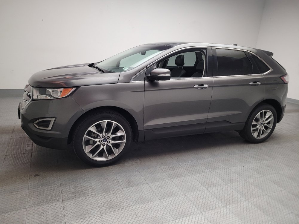 Used 2017 Ford Edge Titanium w/ Equipment Group 301A FWD image 2