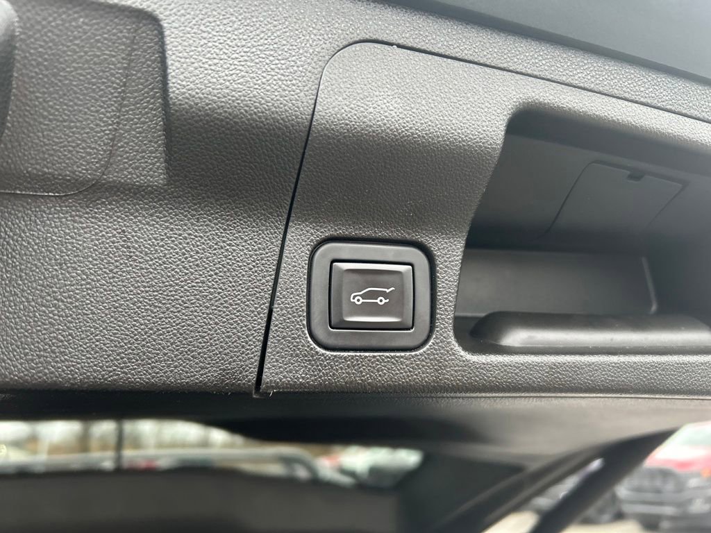 Used 2019 GMC Acadia SLT image 18