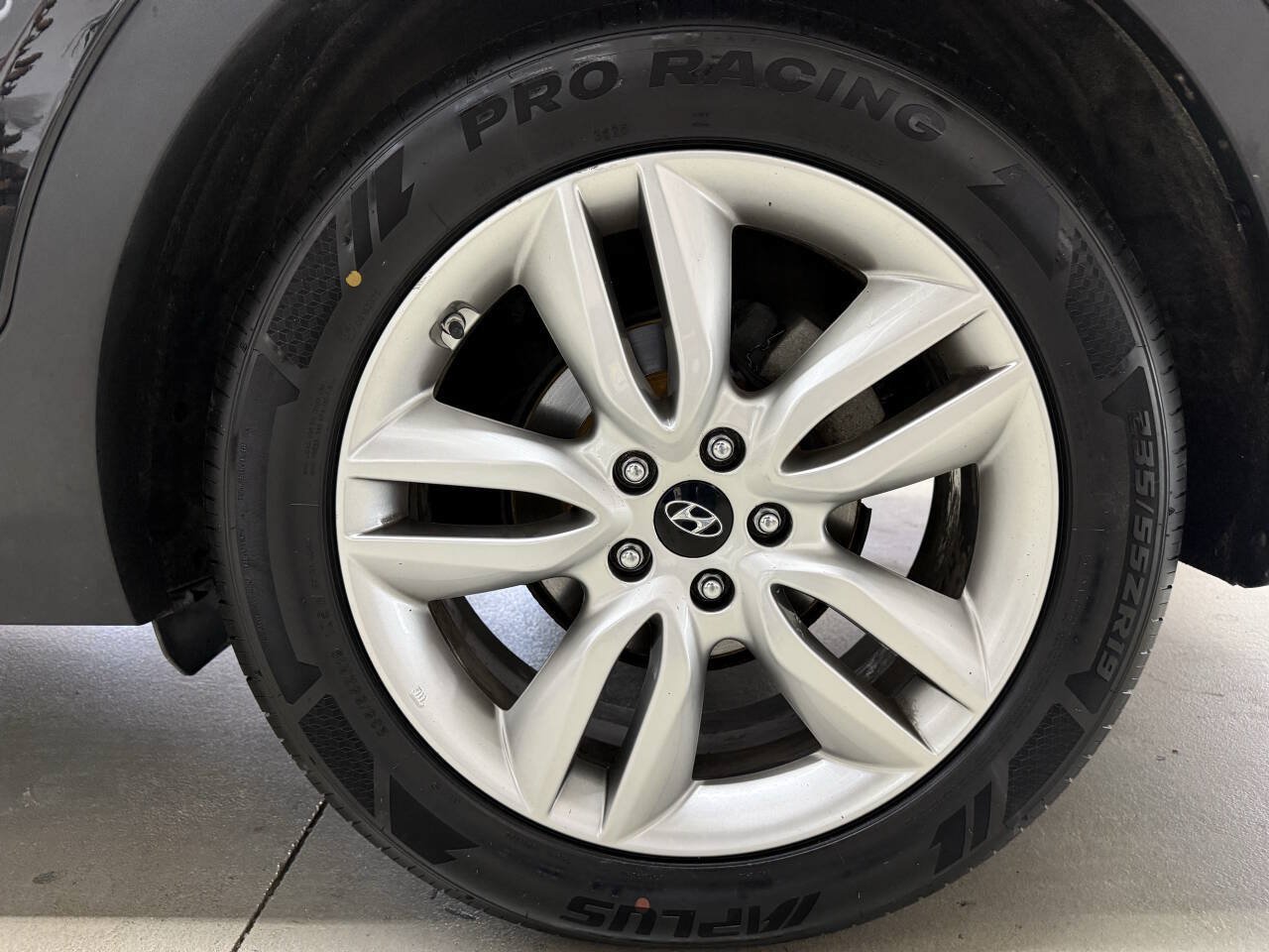 Used 2016 Hyundai Santa Fe Sport 2.0T w/ Option Group 05 AWD/4WD image 31