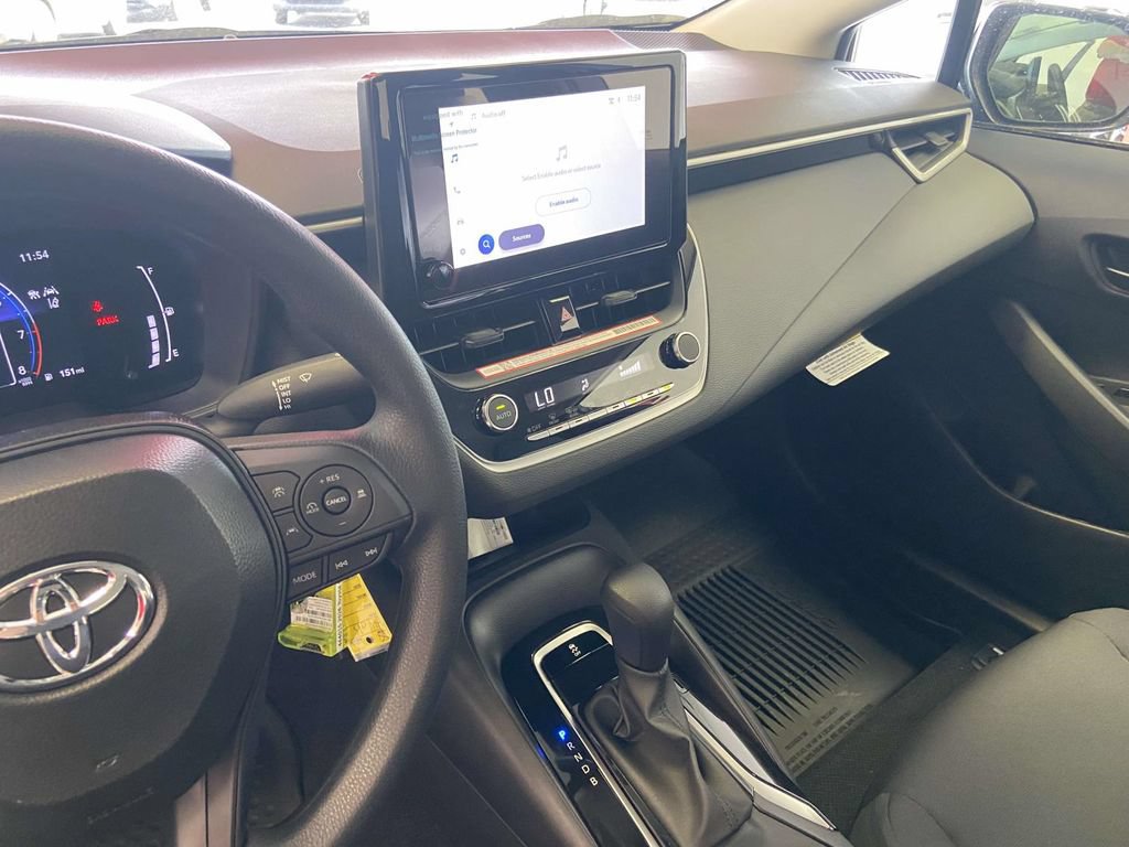 Used 2026 Toyota Corolla LE FWD image 21