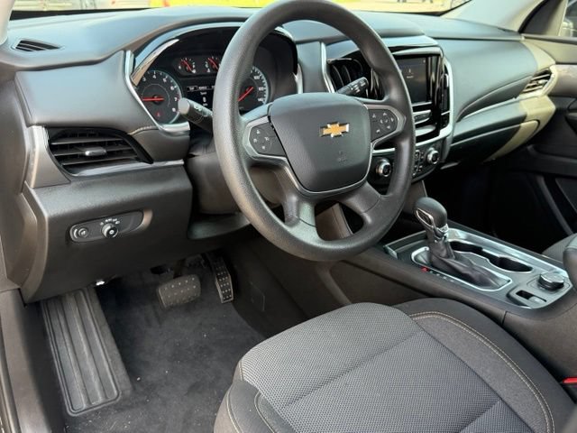 Used 2021 Chevrolet Traverse LS w/ LPO, Blackout Package FWD image 12