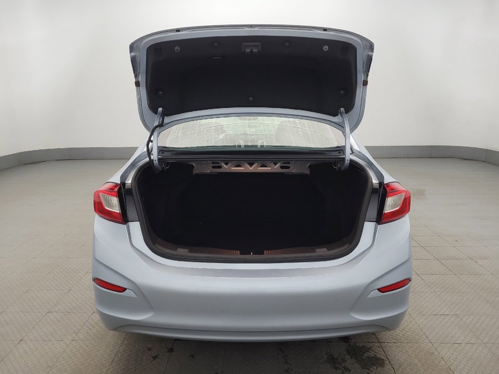 Used 2018 Chevrolet Cruze LS w/ LS Fleet Convenience Package image 29