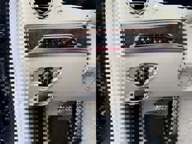 Used 2018 Mercedes-Benz S 560 Sedan image 18