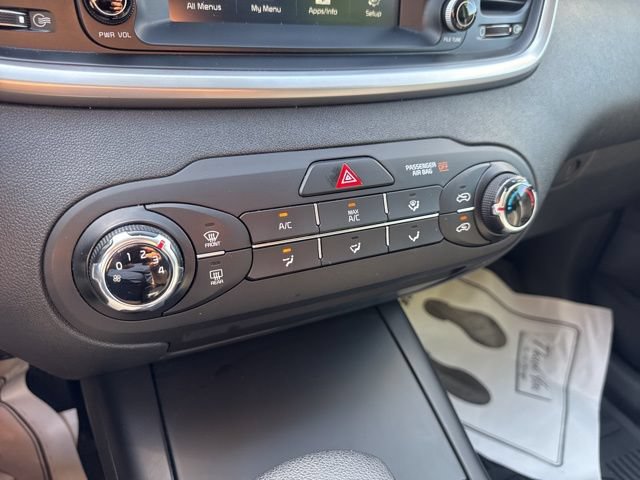 Used 2020 Kia Sorento FWD V6 image 23