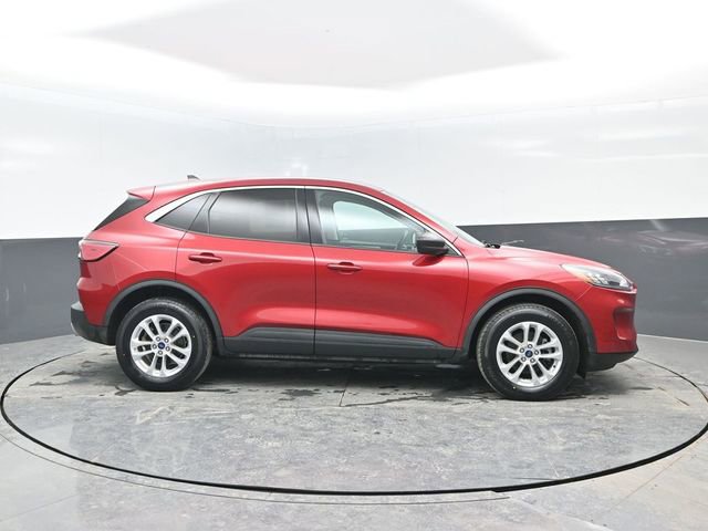 Used 2022 Ford Escape SE w/ Cold Weather Package image 3