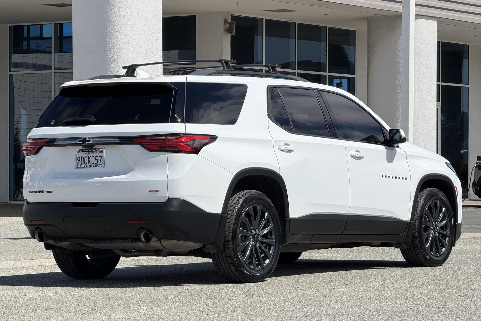 Used 2023 Chevrolet Traverse RS w/ LPO, Floor Liner Package AWD/4WD image 4