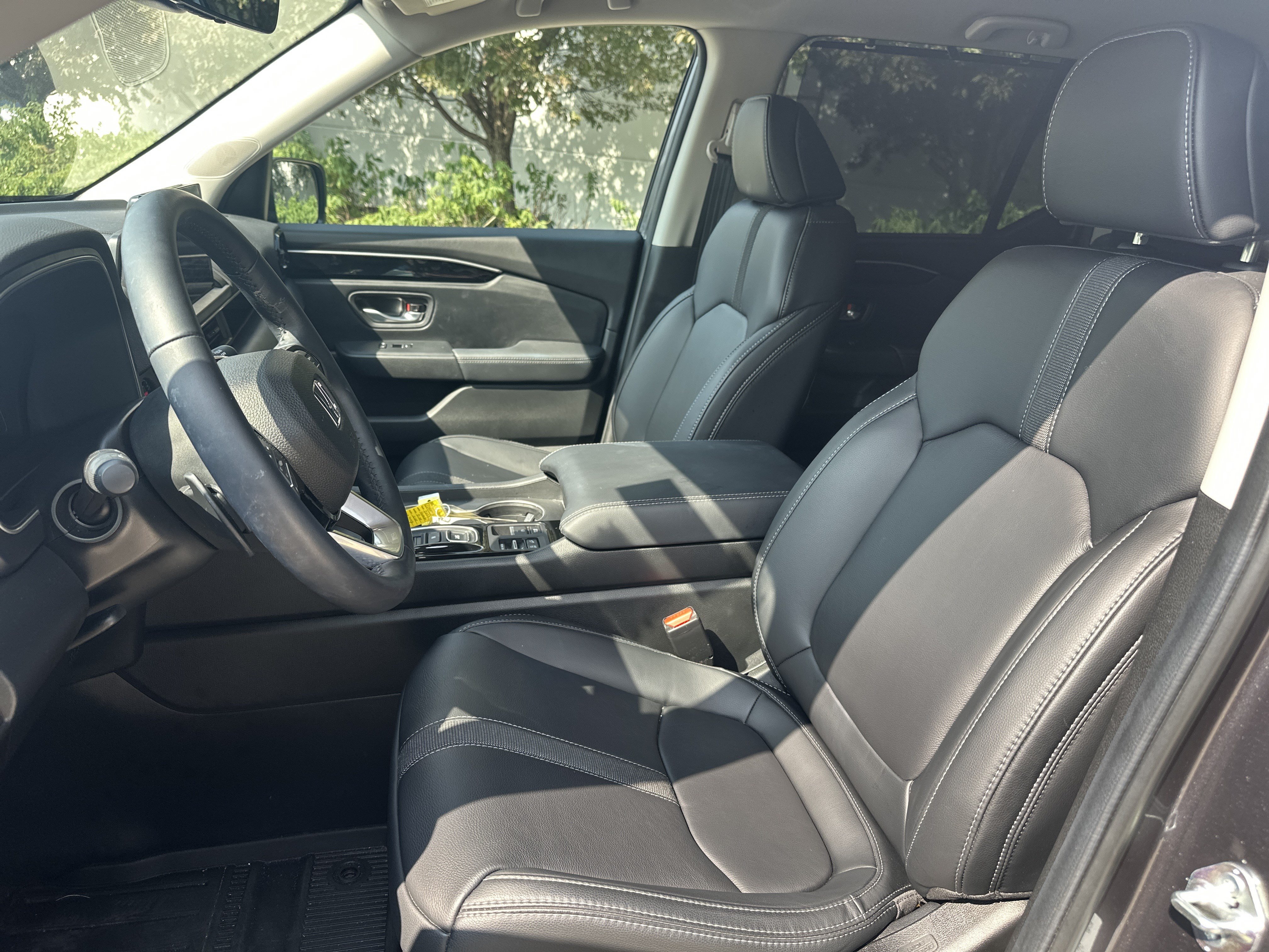 Used 2025 Honda Pilot EX-L image 15