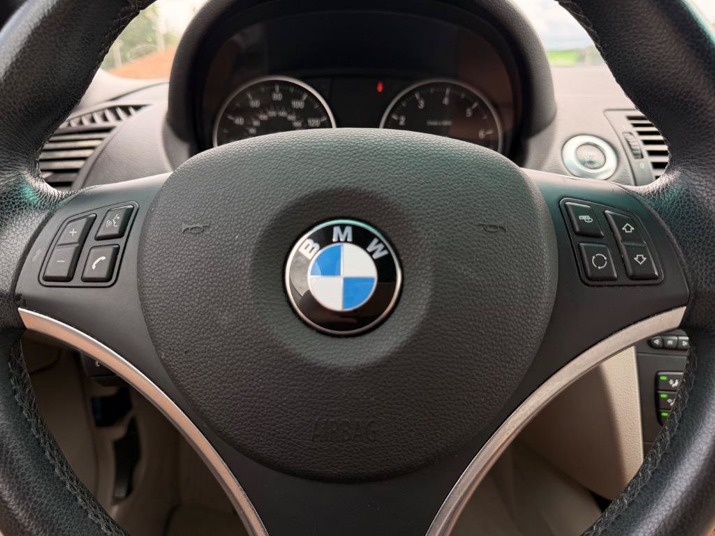 Used 2010 BMW 128i Convertible RWD image 11