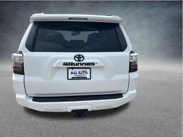 Used 2020 Toyota 4Runner SR5 RWD image 18