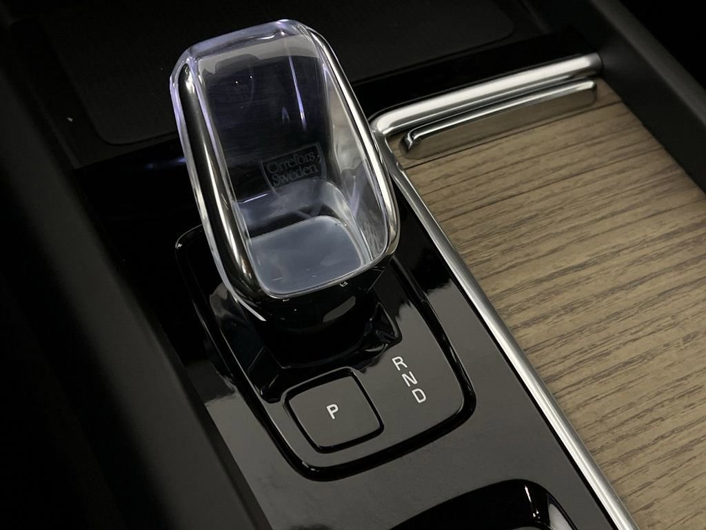 New 2026 Volvo XC60 B5 Plus w/ Protection Package Premier image 21
