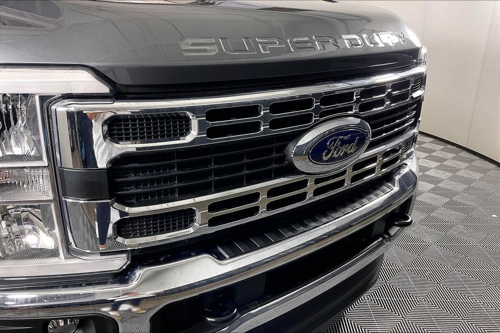 Used 2025 Ford F350 XLT w/ FX4 Off-Road Package AWD/4WD image 31