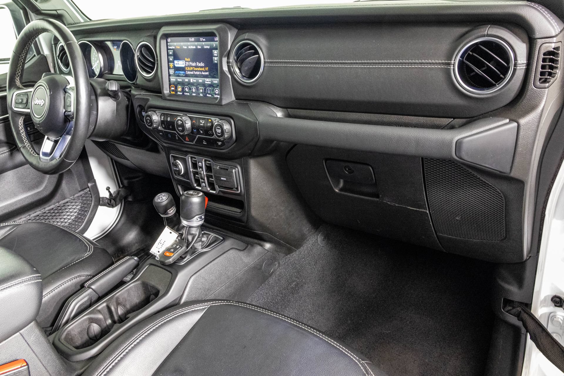 Used 2023 Jeep Wrangler Unlimited Sahara w/ Cold Weather Group AWD/4WD image 46