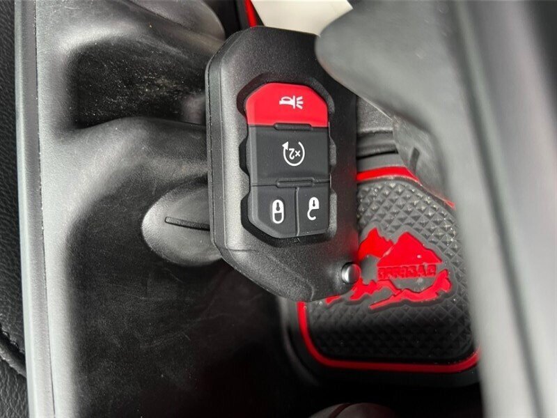 Used 2020 Jeep Gladiator Rubicon AWD/4WD image 44