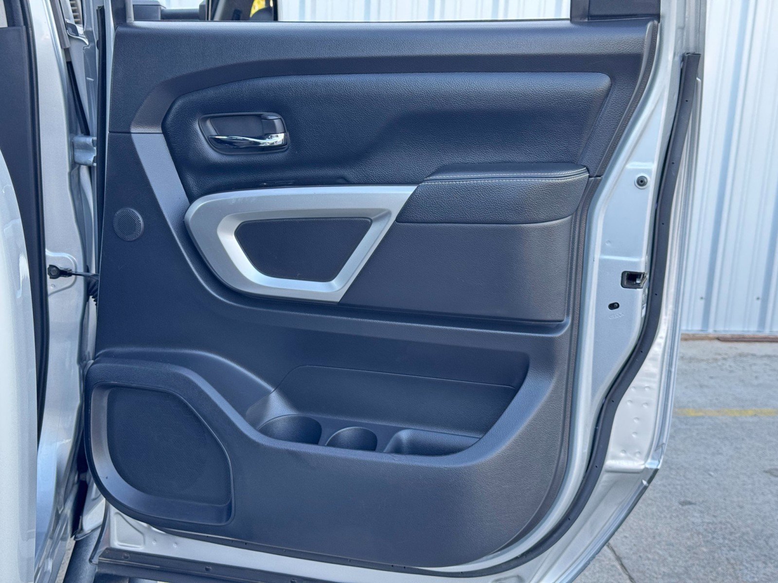 Used 2019 Nissan Titan PRO-4X w/ Pro-4x Utility Package image 40