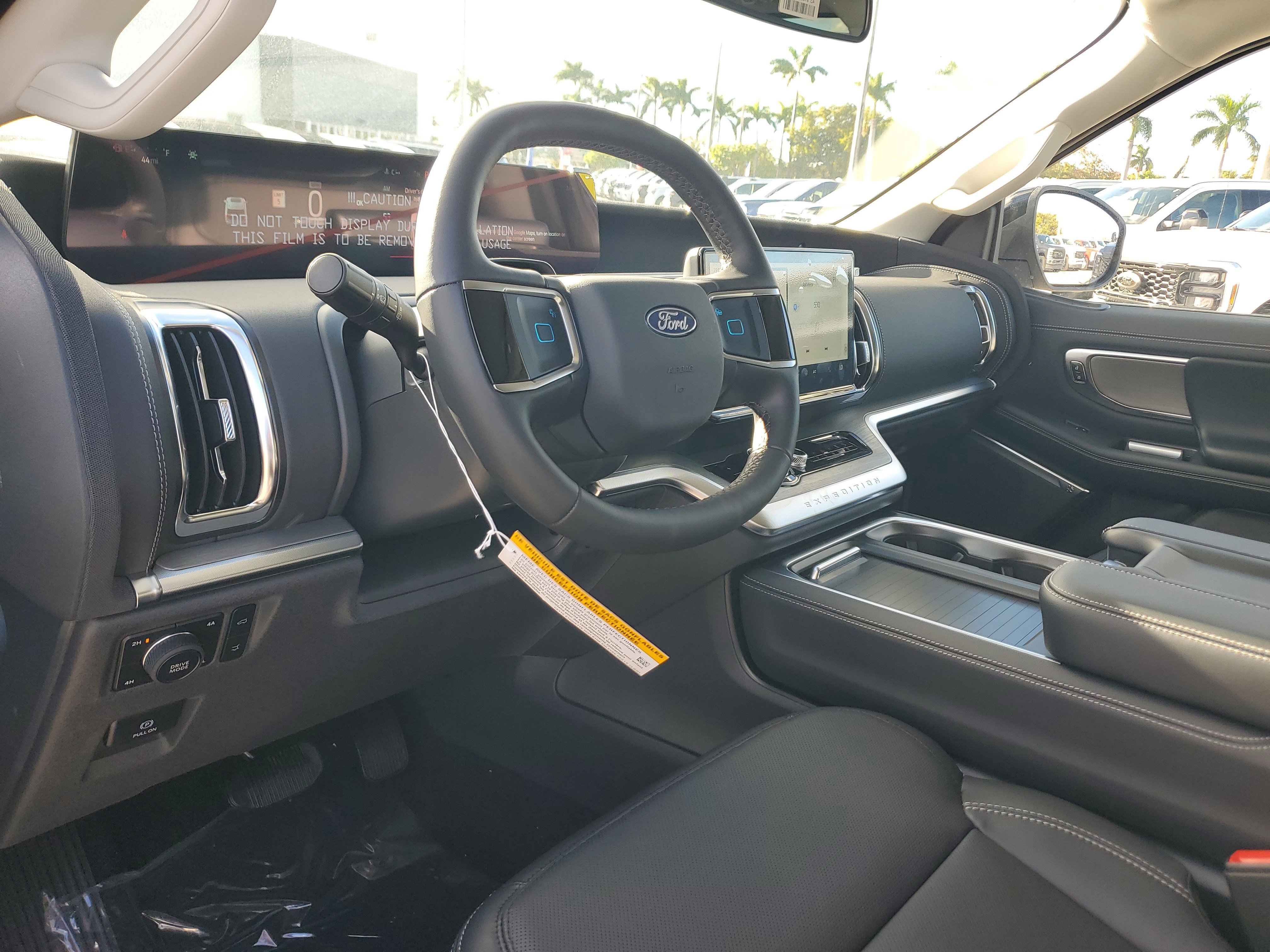 New 2026 Ford Expedition Platinum image 9