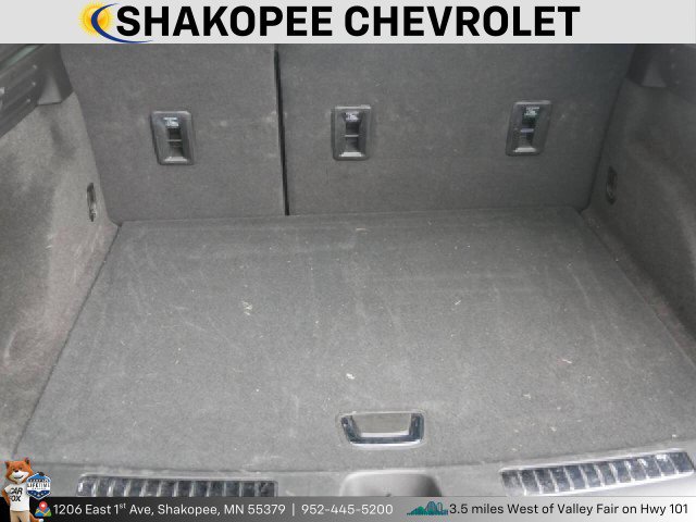 Used 2024 Cadillac XT4 Premium Luxury image 8