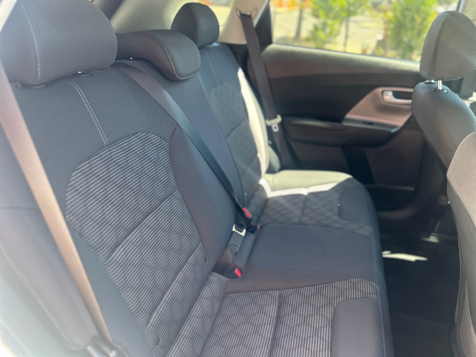 Used 2021 Kia Niro LX FWD image 23